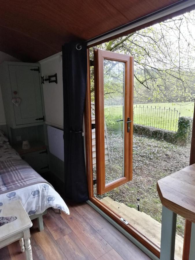Durham Donkey Rescue Shepherd'S Hut Exterior foto